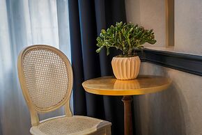 Hôtel de Neuve Le Marais by Happyculture