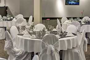 Sea to Sky Hotel & Conference Centre