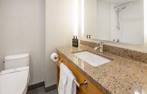 Coast Chilliwack Hotel by APA