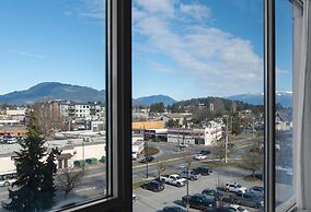 Coast Chilliwack Hotel by APA