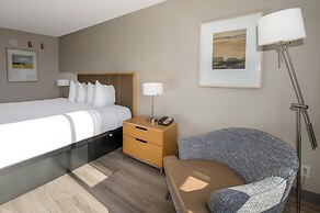 Coast Chilliwack Hotel by APA