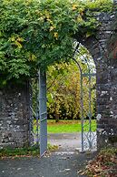 Llangoed Hall