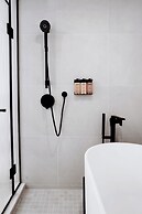 Hotel Arts