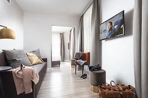 Three Corners Hotel Art