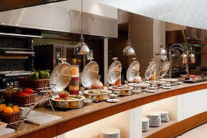 Radisson Blu Hotel and Convention Centre, Riyadh Minhal