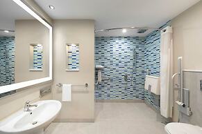 Radisson Blu Hotel and Convention Centre, Riyadh Minhal
