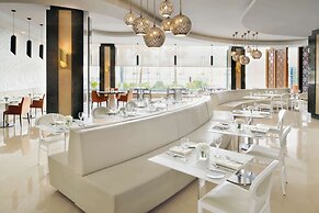 Radisson Blu Hotel and Convention Centre, Riyadh Minhal