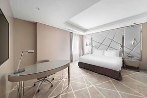 Radisson Blu Hotel and Convention Centre, Riyadh Minhal