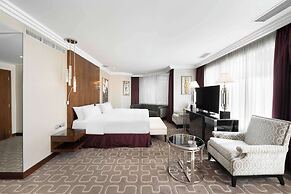 Radisson Blu Hotel and Convention Centre, Riyadh Minhal