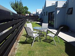 Sundowner Motel