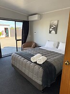 Sundowner Motel