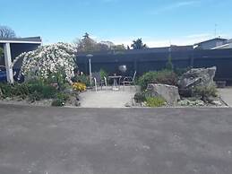 Sundowner Motel