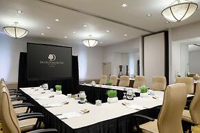 DoubleTree Suites by Hilton Phoenix