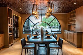Delta Hotels by Marriott Grand Okanagan Resort