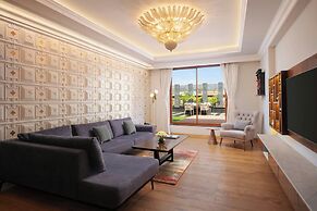 The Soaltee Kathmandu, Autograph Collection