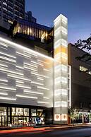 W Toronto