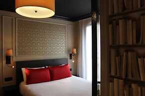 Hotel Le Montmartre Saint Pierre