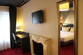 Hotel Le Montmartre Saint Pierre