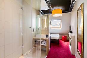Hotel Le Montmartre Saint Pierre