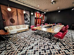 NH Collection Madrid Suecia