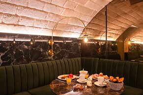 Hotel Aston
