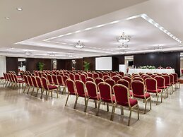 Titania Hotel