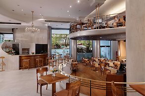 Titania Hotel
