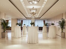 Titania Hotel