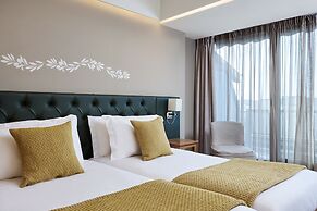 Titania Hotel