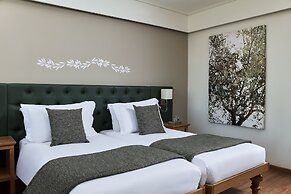 Titania Hotel