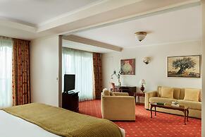 Titania Hotel