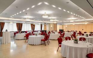 Titania Hotel