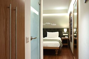 Titania Hotel