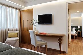 Titania Hotel