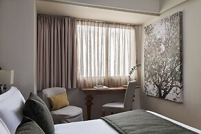 Titania Hotel