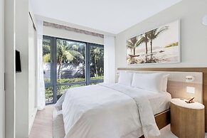 W South Beach