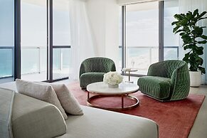 W South Beach