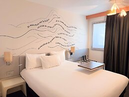 ibis Styles Paris Tolbiac Bibliotheque