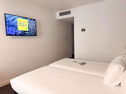 ibis Styles Paris Tolbiac Bibliotheque