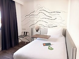 ibis Styles Paris Tolbiac Bibliotheque