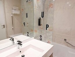 ibis Styles Paris Tolbiac Bibliotheque