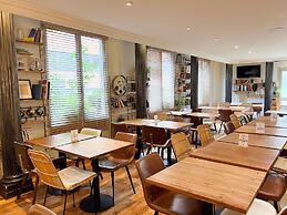 ibis Styles Paris Tolbiac Bibliotheque