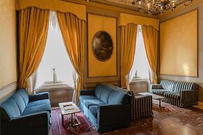 Phi Hotel Canalgrande