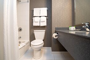 Sandman Hotel Montreal - Longueuil