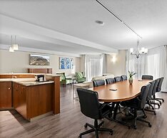 Travelodge by Wyndham Saskatoon