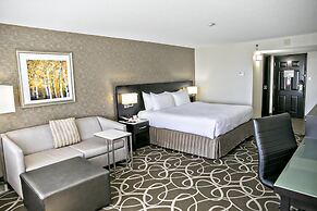 Crowne Plaza Kitchener-Waterloo by IHG