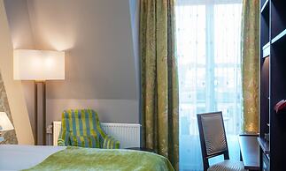Hotel Bristol
