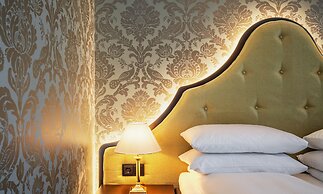 Hotel Bristol
