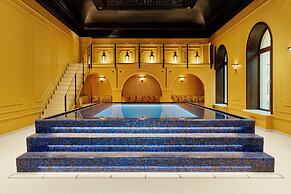 Hotel Bristol