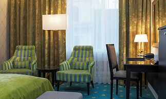 Hotel Bristol